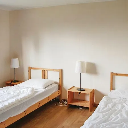 Three-bedroom Schlesische 02 شقة *